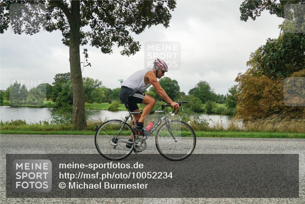30.08.2026 - Elbe Triathlon Hamburg Michael Burmester http://msf.ph/oto/10052234 30.08.2026 10:08:08 Radfahren 434, 482, 696, 763, 800, 812, 914 meine-sportfotos.de