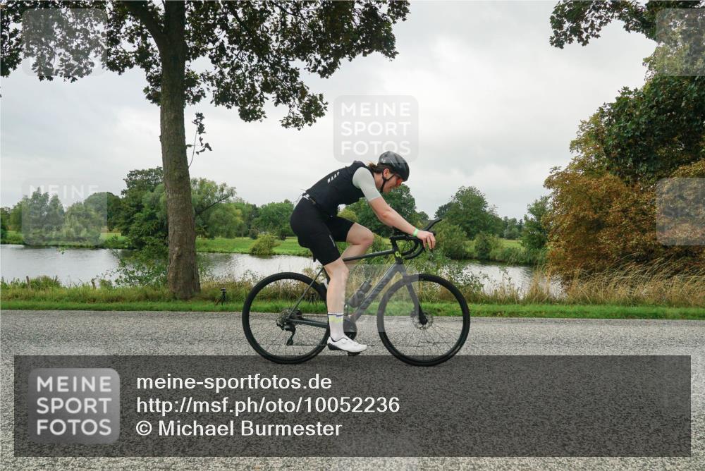 30.08.2026 - Elbe Triathlon Hamburg Michael Burmester http://msf.ph/oto/10052236 30.08.2026 10:08:09 Radfahren 434, 482, 696, 763, 800, 812, 914 meine-sportfotos.de