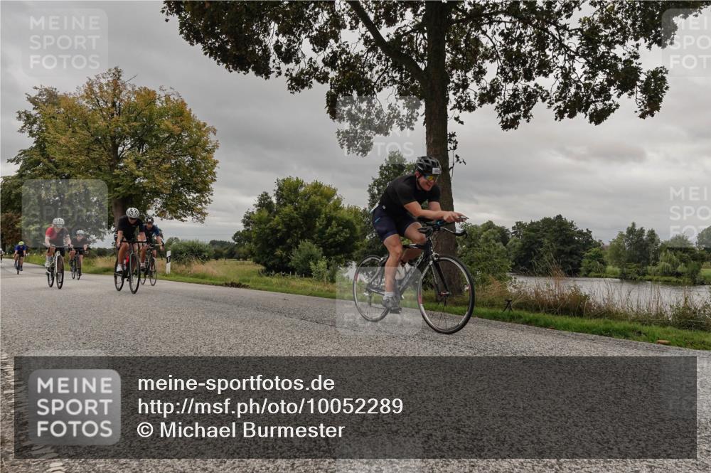 30.08.2026 - Elbe Triathlon Hamburg Michael Burmester http://msf.ph/oto/10052289 30.08.2026 10:31:38 Radfahren 710, 788, 934, 954, 957, 1000, 1013, 1057, 1058, 1076 meine-sportfotos.de