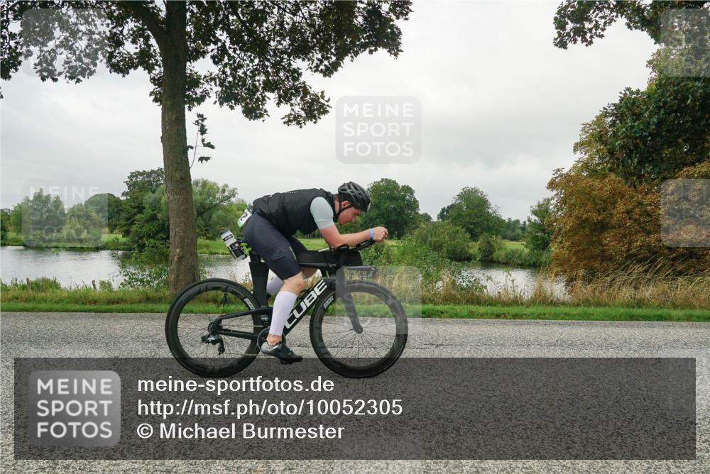 30.08.2026 - Elbe Triathlon Hamburg Michael Burmester http://msf.ph/oto/10052305 30.08.2026 10:08:48 Radfahren 425, 606, 634, 792 meine-sportfotos.de
