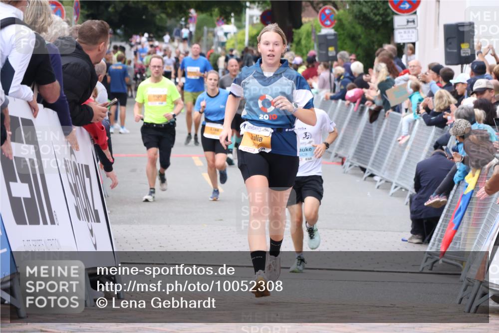 30.08.2026 - Blankeneser Heldenlauf Lena Gebhardt http://msf.ph/oto/10052308 30.08.2026 12:02:08 Ziel 2171, 2626 meine-sportfotos.de