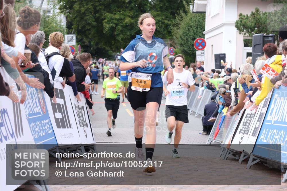 30.08.2026 - Blankeneser Heldenlauf Lena Gebhardt http://msf.ph/oto/10052317 30.08.2026 12:02:10 Ziel 2171, 2626, 4428 meine-sportfotos.de