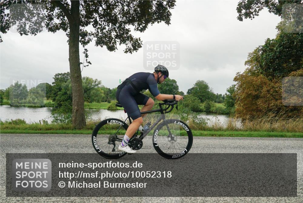 30.08.2026 - Elbe Triathlon Hamburg Michael Burmester http://msf.ph/oto/10052318 30.08.2026 10:09:02 Radfahren 431, 435, 560, 600, 842, 876 meine-sportfotos.de