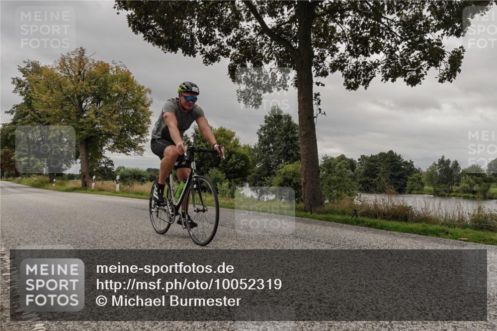 30.08.2026 - Elbe Triathlon Hamburg Michael Burmester http://msf.ph/oto/10052319 30.08.2026 10:31:49 Radfahren 891, 1111 meine-sportfotos.de