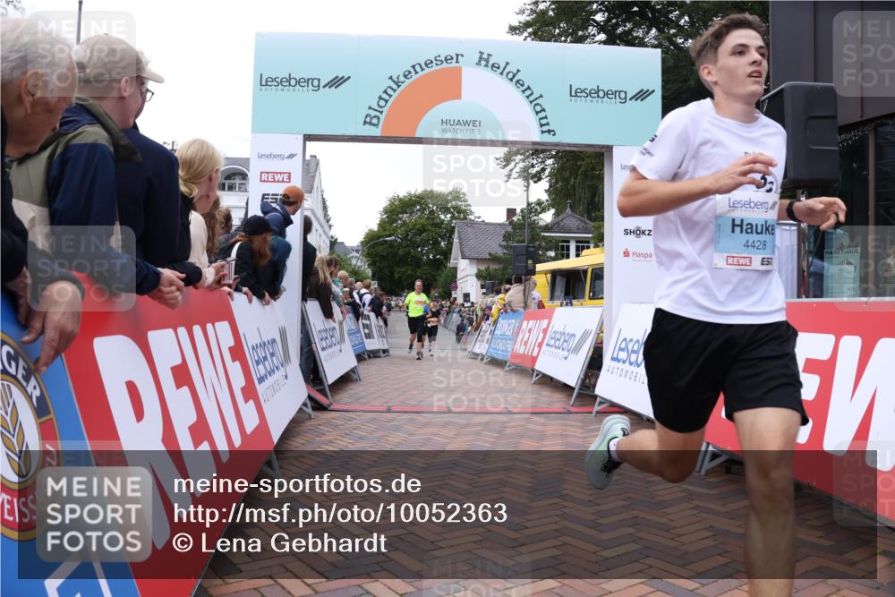 30.08.2026 - Blankeneser Heldenlauf Lena Gebhardt http://msf.ph/oto/10052363 30.08.2026 12:02:14 Ziel 2067, 2490, 2626, 4428 meine-sportfotos.de