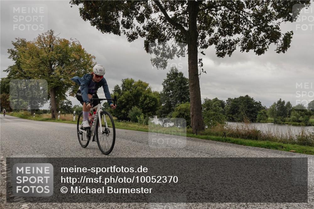 30.08.2026 - Elbe Triathlon Hamburg Michael Burmester http://msf.ph/oto/10052370 30.08.2026 10:32:28 Radfahren 803, 813, 1023 meine-sportfotos.de