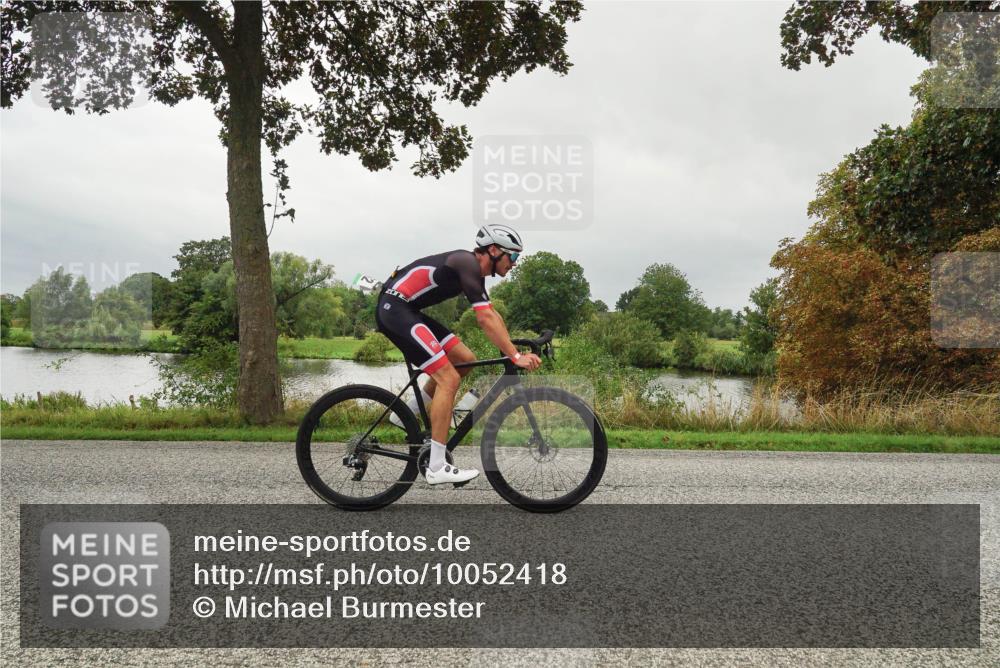 30.08.2026 - Elbe Triathlon Hamburg Michael Burmester http://msf.ph/oto/10052418 30.08.2026 10:10:39 Radfahren 419, 462, 541, 658, 789, 849, 856, 911, 933, 960 meine-sportfotos.de