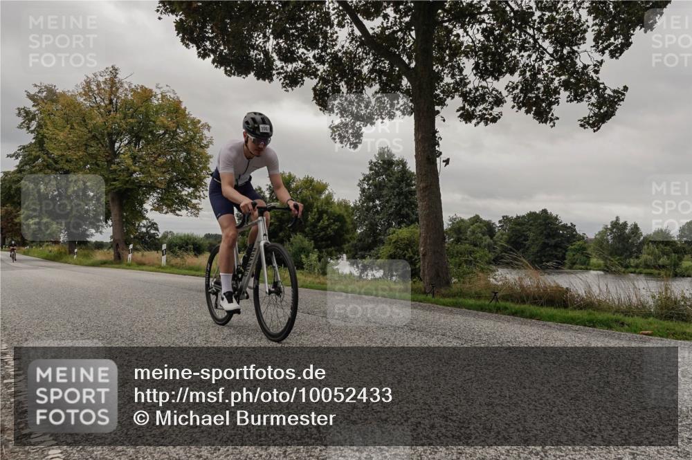30.08.2026 - Elbe Triathlon Hamburg Michael Burmester http://msf.ph/oto/10052433 30.08.2026 10:33:18 Radfahren 901, 995, 1007 meine-sportfotos.de