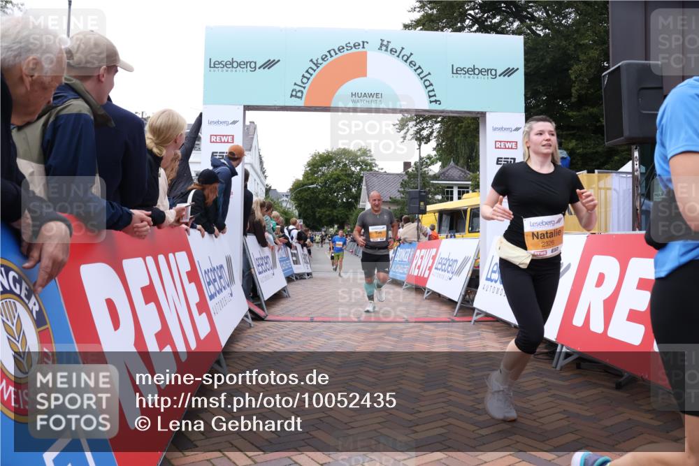 30.08.2026 - Blankeneser Heldenlauf Lena Gebhardt http://msf.ph/oto/10052435 30.08.2026 12:02:20 Ziel 2067, 2326, 2417, 2490, 2626, 4428 meine-sportfotos.de