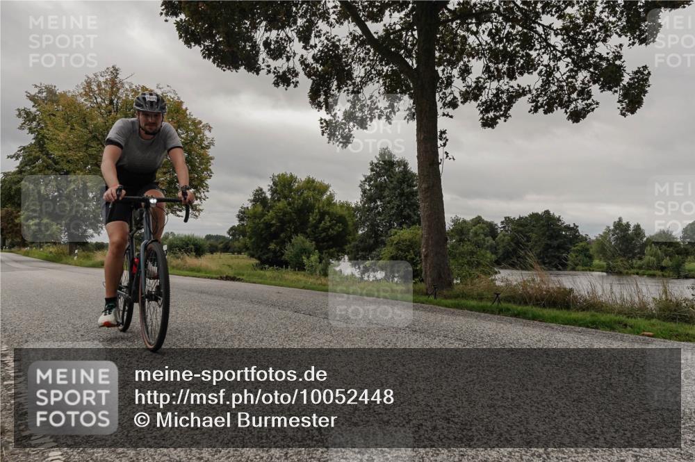 30.08.2026 - Elbe Triathlon Hamburg Michael Burmester http://msf.ph/oto/10052448 30.08.2026 10:33:29 Radfahren 912, 1017, 1094, 1164, 1275 meine-sportfotos.de