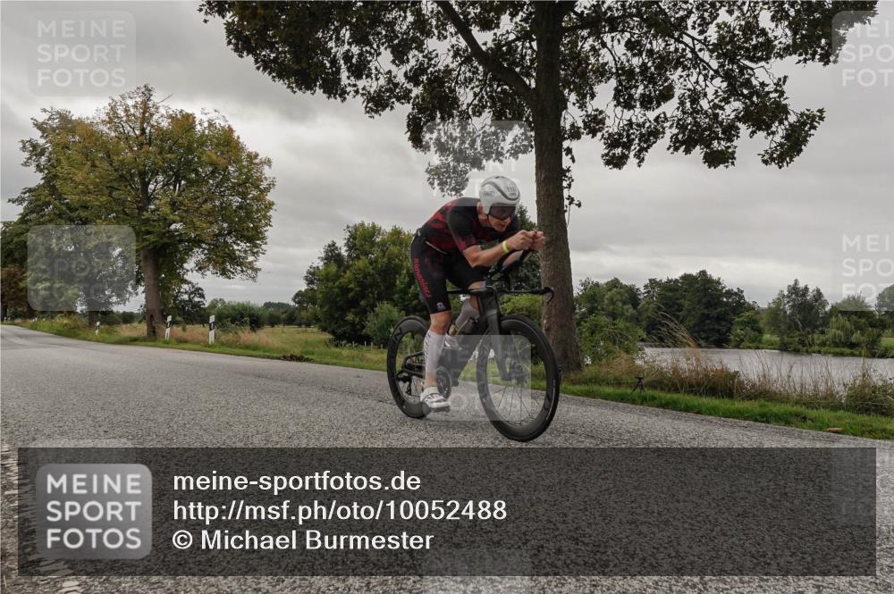 30.08.2026 - Elbe Triathlon Hamburg Michael Burmester http://msf.ph/oto/10052488 30.08.2026 10:34:18 Radfahren 737, 1197 meine-sportfotos.de