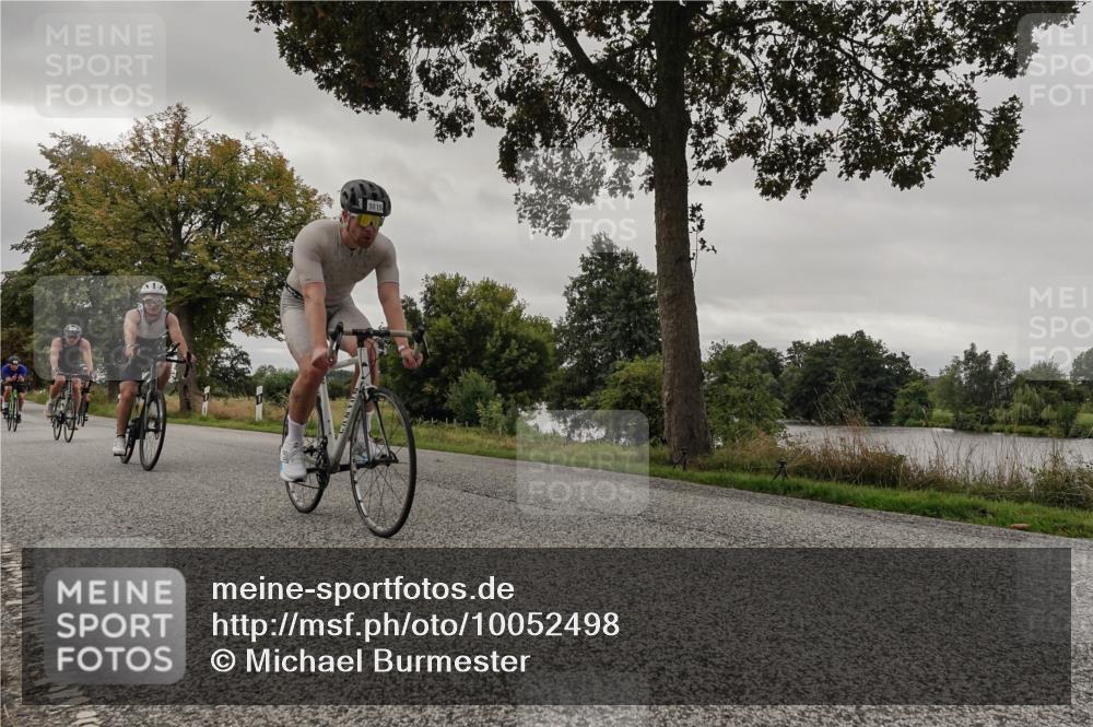 30.08.2026 - Elbe Triathlon Hamburg Michael Burmester http://msf.ph/oto/10052498 30.08.2026 10:34:32 Radfahren 947, 948, 988, 1009, 1015, 1022, 1025, 1071 meine-sportfotos.de
