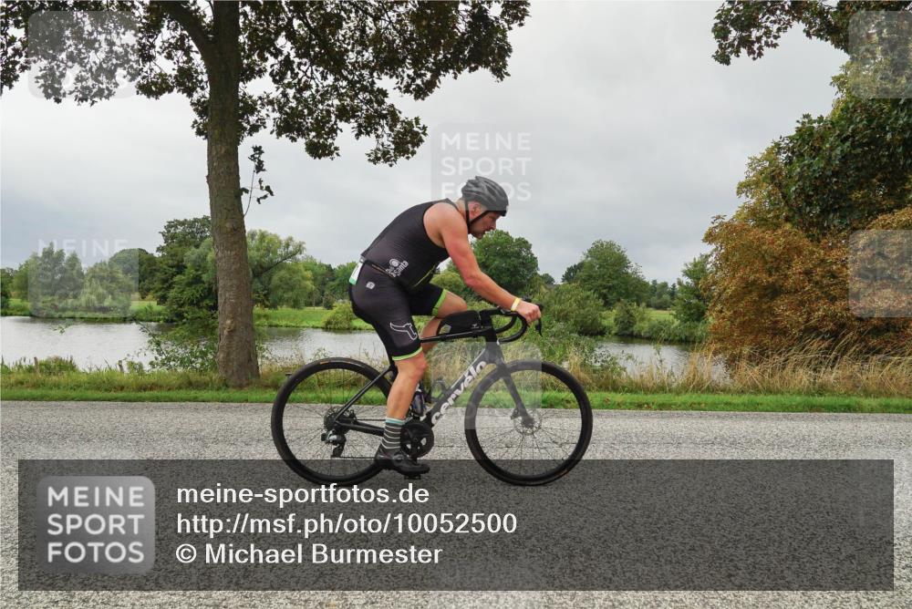 30.08.2026 - Elbe Triathlon Hamburg Michael Burmester http://msf.ph/oto/10052500 30.08.2026 10:12:06 Radfahren 400, 665, 698, 742, 757, 969 meine-sportfotos.de
