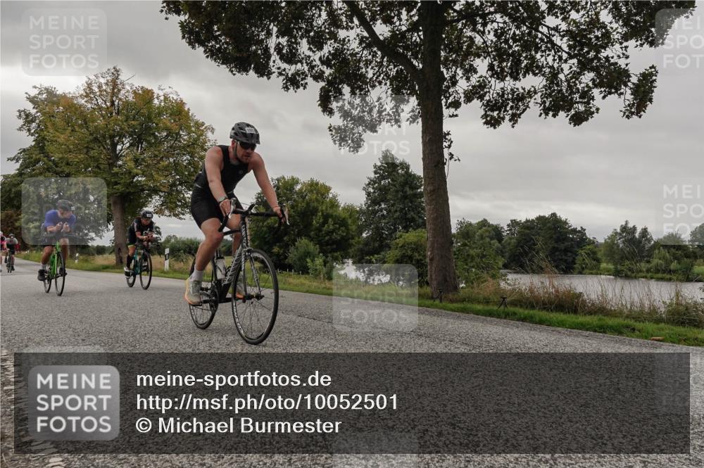 30.08.2026 - Elbe Triathlon Hamburg Michael Burmester http://msf.ph/oto/10052501 30.08.2026 10:34:33 Radfahren 947, 948, 988, 999, 1009, 1015, 1022, 1025, 1048, 1071 meine-sportfotos.de