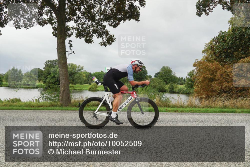 30.08.2026 - Elbe Triathlon Hamburg Michael Burmester http://msf.ph/oto/10052509 30.08.2026 10:12:13 Radfahren 400, 665, 698, 710, 853, 980 meine-sportfotos.de