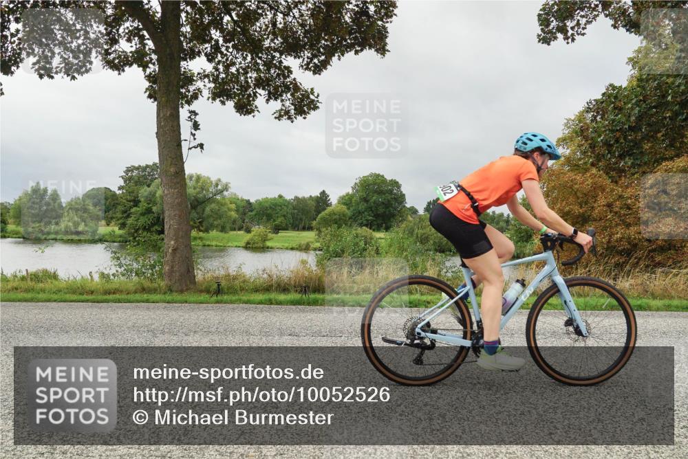 30.08.2026 - Elbe Triathlon Hamburg Michael Burmester http://msf.ph/oto/10052526 30.08.2026 10:12:27 Radfahren 437, 569, 734, 833, 902, 939, 976 meine-sportfotos.de
