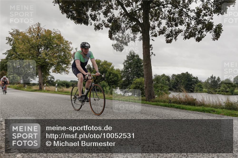 30.08.2026 - Elbe Triathlon Hamburg Michael Burmester http://msf.ph/oto/10052531 30.08.2026 10:35:16 Radfahren 1092, 1100, 1101, 1104, 1110, 1113, 1119, 1306 meine-sportfotos.de