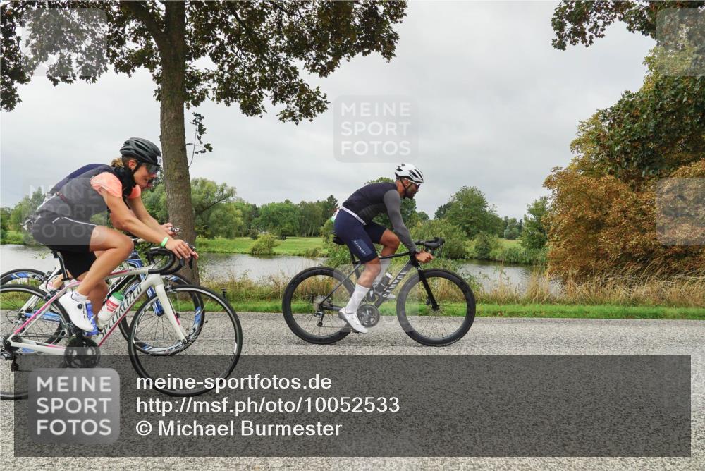 30.08.2026 - Elbe Triathlon Hamburg Michael Burmester http://msf.ph/oto/10052533 30.08.2026 10:12:33 Radfahren 569, 648, 734, 939 meine-sportfotos.de