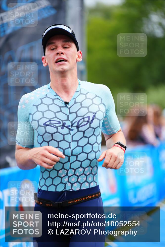 30.08.2026 - Elbe Triathlon Hamburg LAZAROV Photography http://msf.ph/oto/10052554 30.08.2026 10:46:41 Ziel 293, 354, 508 meine-sportfotos.de