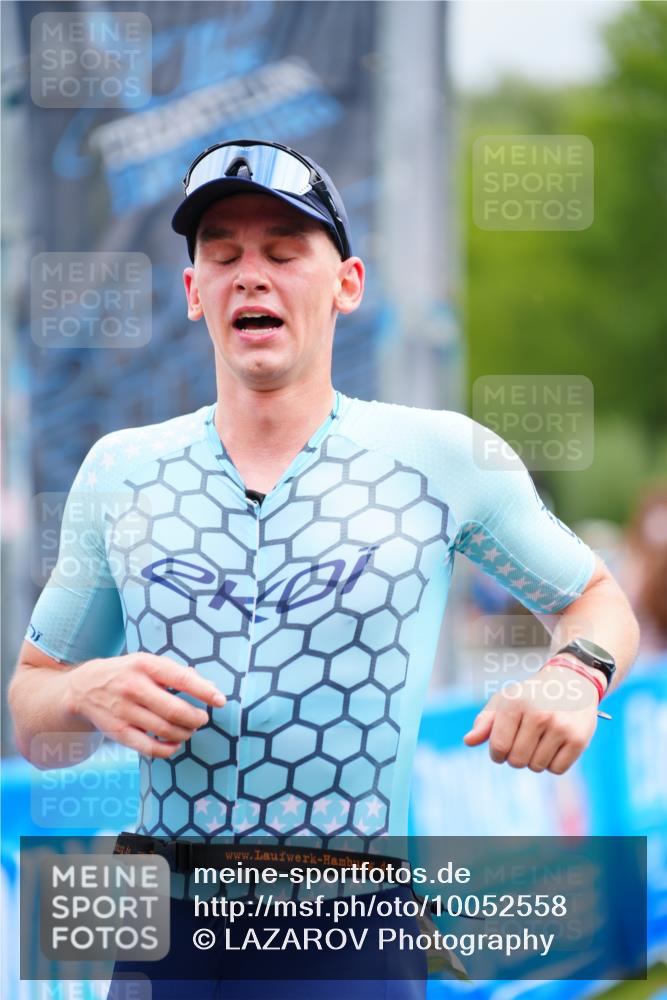 30.08.2026 - Elbe Triathlon Hamburg LAZAROV Photography http://msf.ph/oto/10052558 30.08.2026 10:46:41 Ziel 293, 354, 508 meine-sportfotos.de