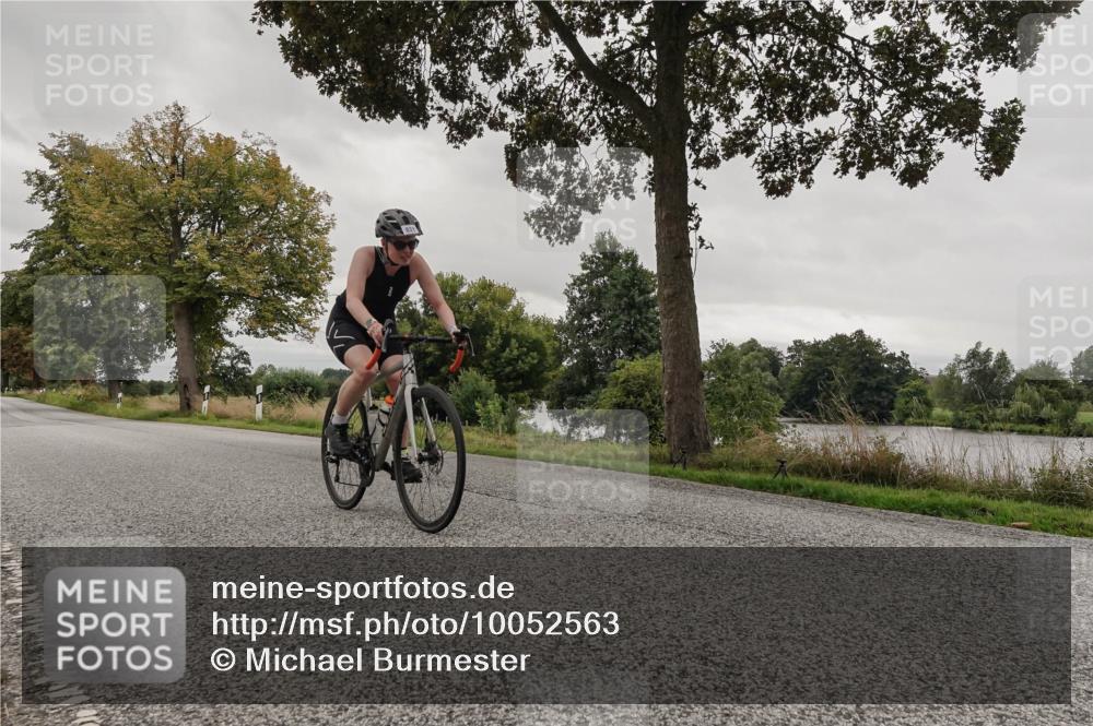 30.08.2026 - Elbe Triathlon Hamburg Michael Burmester http://msf.ph/oto/10052563 30.08.2026 10:35:32 Radfahren 802, 831, 864, 1068 meine-sportfotos.de
