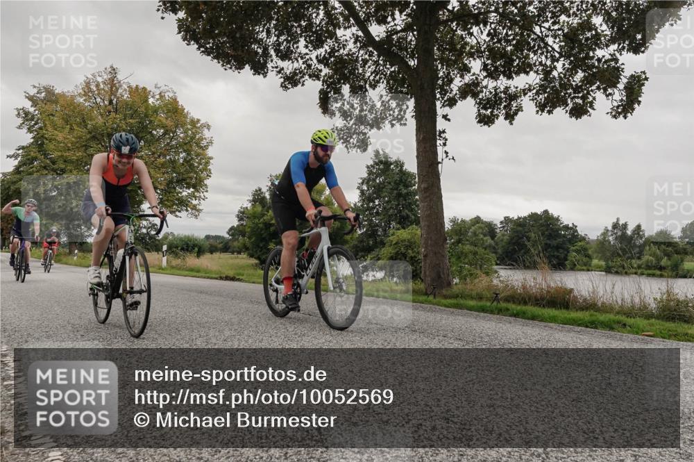 30.08.2026 - Elbe Triathlon Hamburg Michael Burmester http://msf.ph/oto/10052569 30.08.2026 10:35:40 Radfahren 697, 726, 802, 864, 998, 1068, 1115, 1148 meine-sportfotos.de