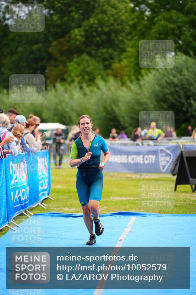 30.08.2026 - Elbe Triathlon Hamburg LAZAROV Photography http://msf.ph/oto/10052579 30.08.2026 10:46:45 Ziel 293, 354 meine-sportfotos.de