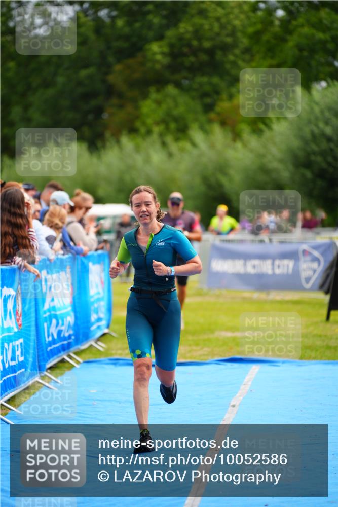 30.08.2026 - Elbe Triathlon Hamburg LAZAROV Photography http://msf.ph/oto/10052586 30.08.2026 10:46:46 Ziel 293, 354, 544 meine-sportfotos.de