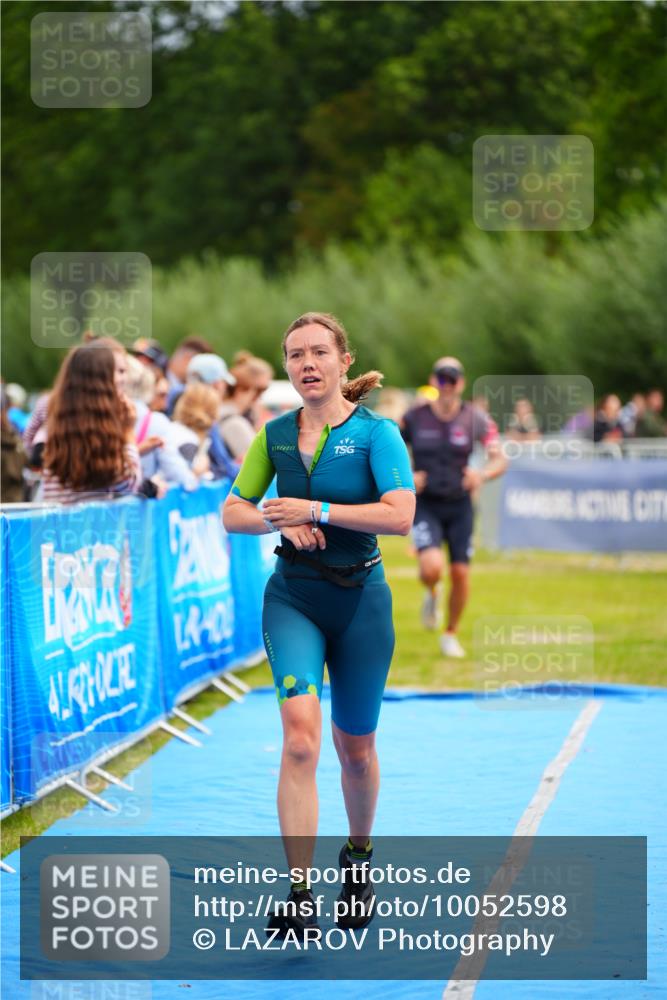 30.08.2026 - Elbe Triathlon Hamburg LAZAROV Photography http://msf.ph/oto/10052598 30.08.2026 10:46:46 Ziel 293, 354, 544 meine-sportfotos.de