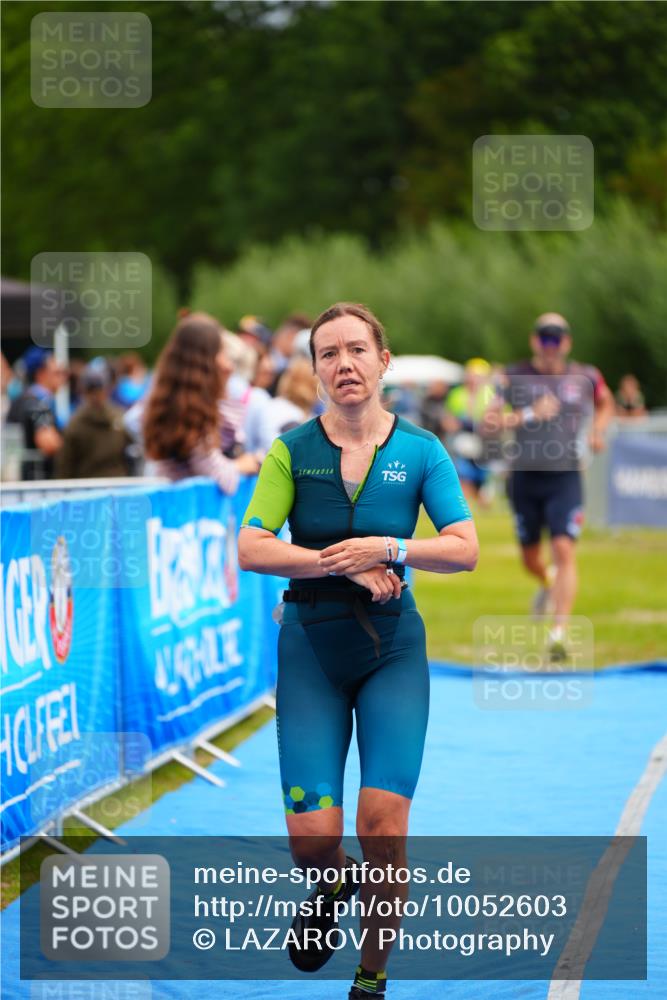 30.08.2026 - Elbe Triathlon Hamburg LAZAROV Photography http://msf.ph/oto/10052603 30.08.2026 10:46:47 Ziel 293, 354, 544 meine-sportfotos.de