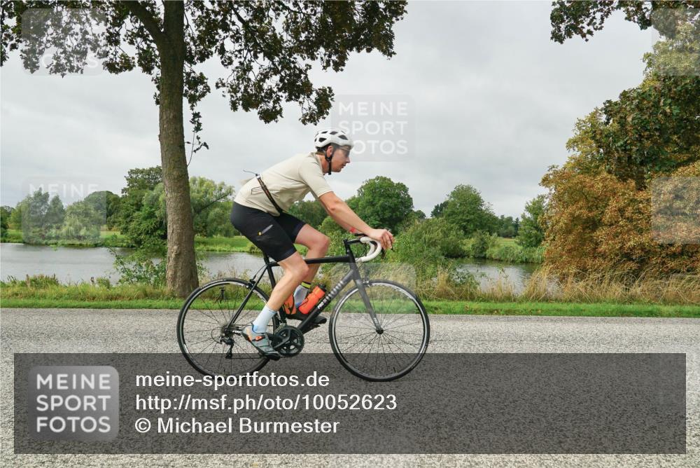 30.08.2026 - Elbe Triathlon Hamburg Michael Burmester http://msf.ph/oto/10052623 30.08.2026 10:13:44 Radfahren 604, 673, 788 meine-sportfotos.de
