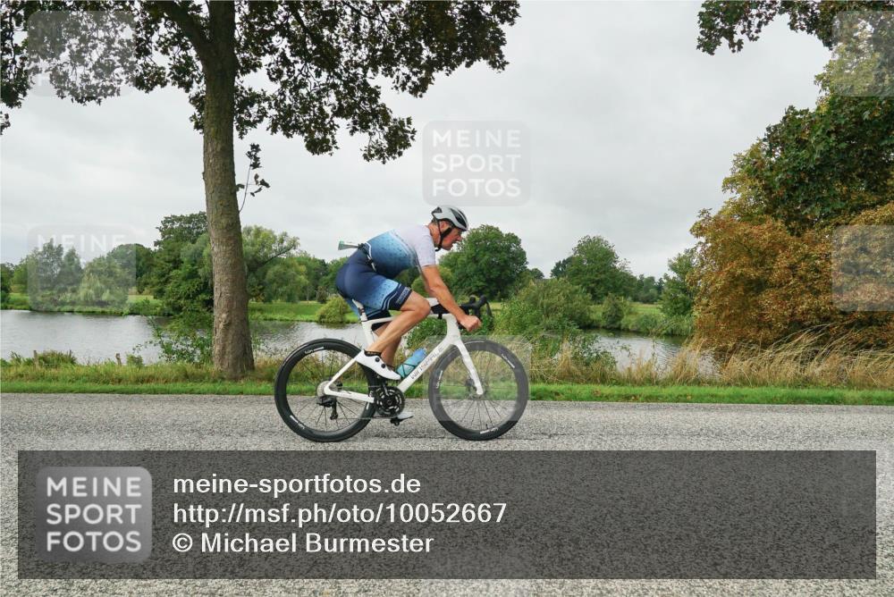 30.08.2026 - Elbe Triathlon Hamburg Michael Burmester http://msf.ph/oto/10052667 30.08.2026 10:14:29 Radfahren 506, 720, 750, 803, 838, 932, 944 meine-sportfotos.de