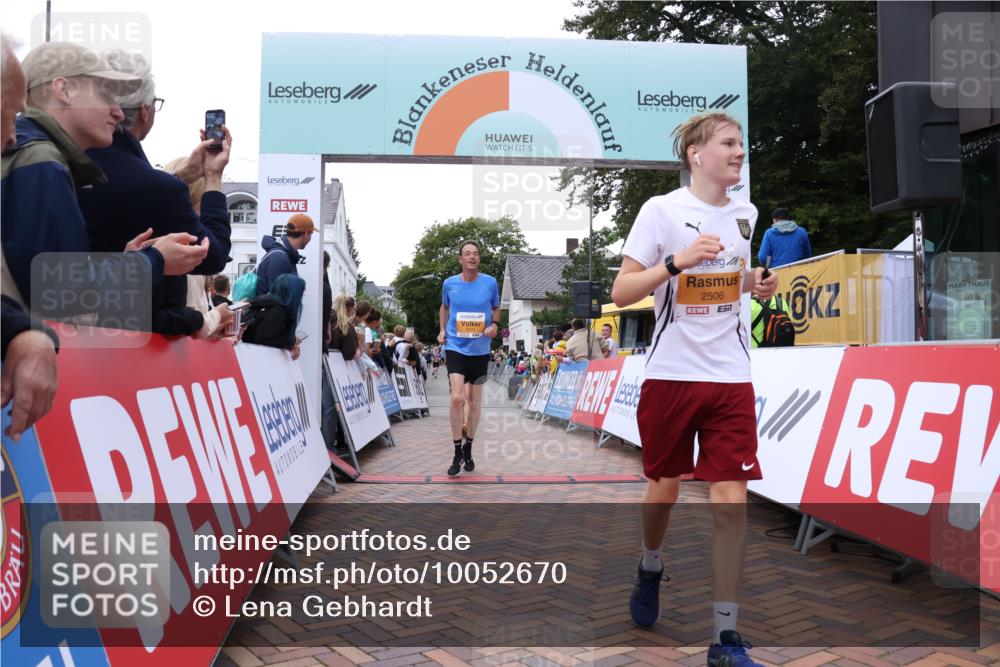 30.08.2026 - Blankeneser Heldenlauf Lena Gebhardt http://msf.ph/oto/10052670 30.08.2026 12:02:51 Ziel 2068, 2113, 2135, 2191, 2227, 2506, 2573, 2858 meine-sportfotos.de