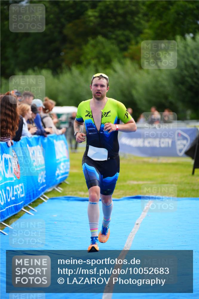 30.08.2026 - Elbe Triathlon Hamburg LAZAROV Photography http://msf.ph/oto/10052683 30.08.2026 10:46:54 Ziel 544 meine-sportfotos.de