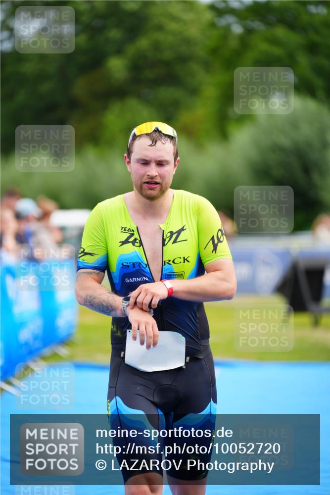 30.08.2026 - Elbe Triathlon Hamburg LAZAROV Photography http://msf.ph/oto/10052720 30.08.2026 10:46:55 Ziel 544 meine-sportfotos.de