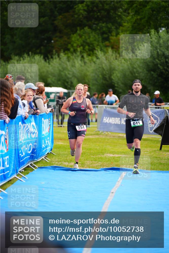 30.08.2026 - Elbe Triathlon Hamburg LAZAROV Photography http://msf.ph/oto/10052738 30.08.2026 10:47:06 Ziel 334, 641 meine-sportfotos.de