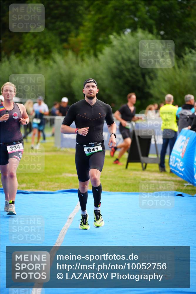 30.08.2026 - Elbe Triathlon Hamburg LAZAROV Photography http://msf.ph/oto/10052756 30.08.2026 10:47:07 Ziel 334, 641 meine-sportfotos.de