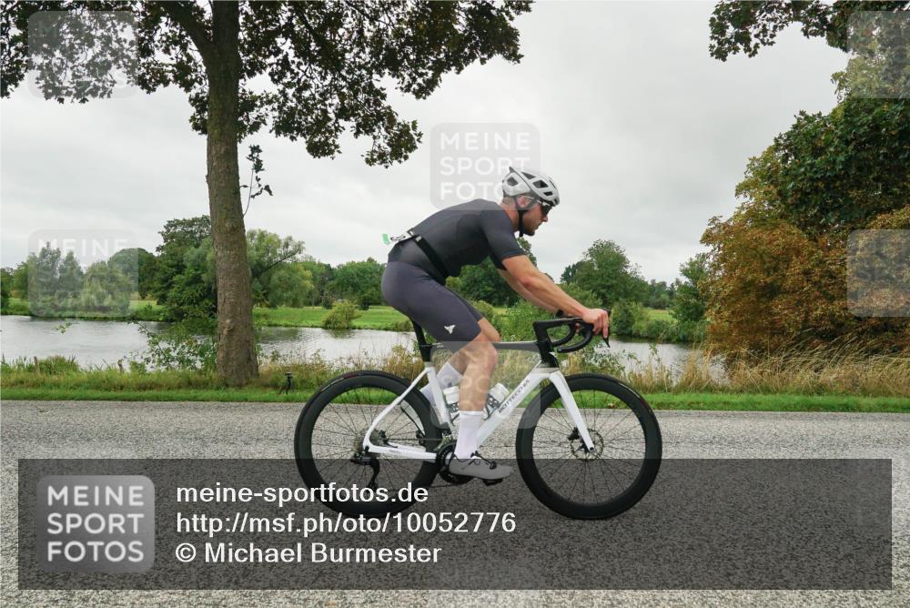 30.08.2026 - Elbe Triathlon Hamburg Michael Burmester http://msf.ph/oto/10052776 30.08.2026 10:16:25 Radfahren 548, 650, 726, 869 meine-sportfotos.de