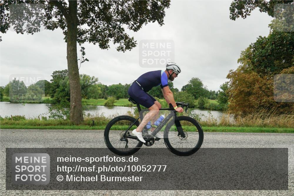 30.08.2026 - Elbe Triathlon Hamburg Michael Burmester http://msf.ph/oto/10052777 30.08.2026 10:16:28 Radfahren 548, 650, 820, 869 meine-sportfotos.de