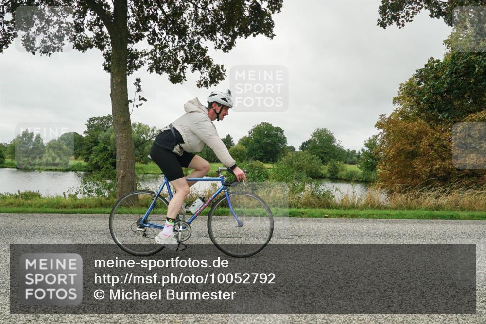 30.08.2026 - Elbe Triathlon Hamburg Michael Burmester http://msf.ph/oto/10052792 30.08.2026 10:16:47 Radfahren 429, 491, 724, 785 meine-sportfotos.de
