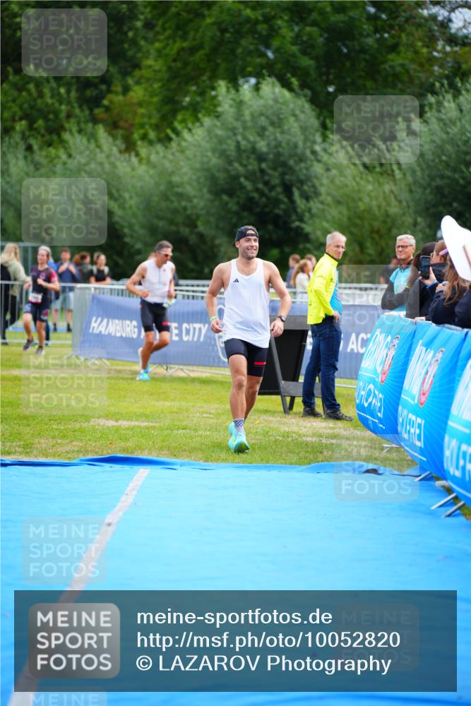 30.08.2026 - Elbe Triathlon Hamburg LAZAROV Photography http://msf.ph/oto/10052820 30.08.2026 10:47:30 Ziel 464 meine-sportfotos.de