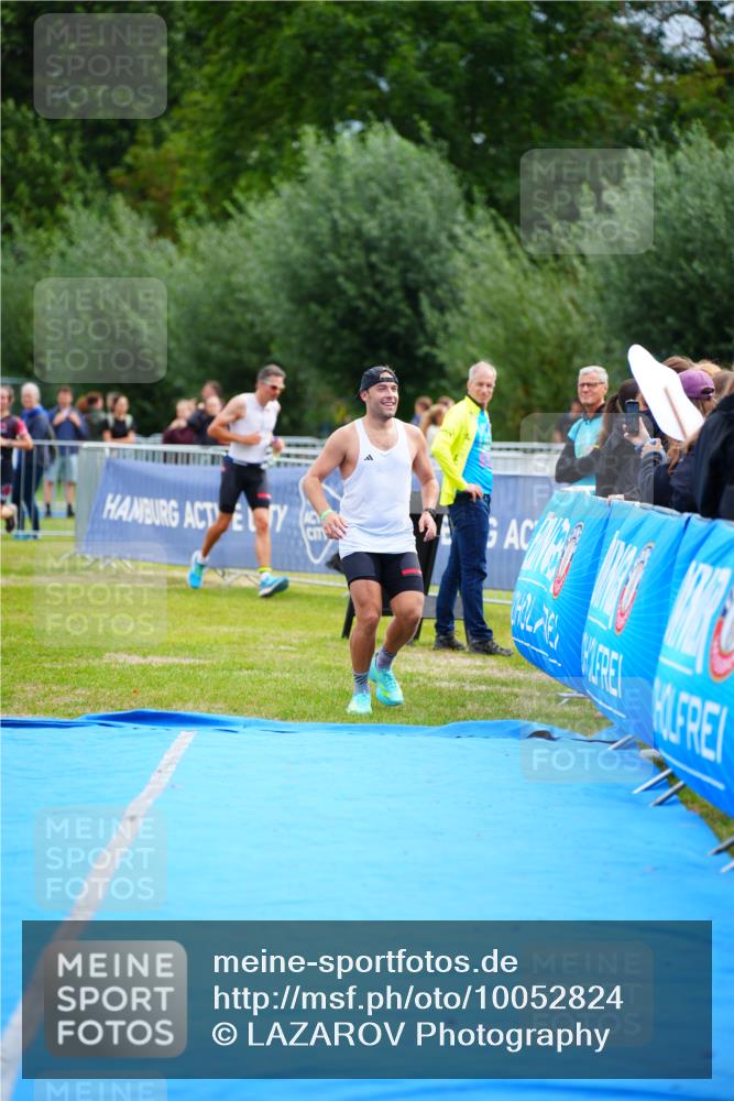 30.08.2026 - Elbe Triathlon Hamburg LAZAROV Photography http://msf.ph/oto/10052824 30.08.2026 10:47:30 Ziel 464 meine-sportfotos.de