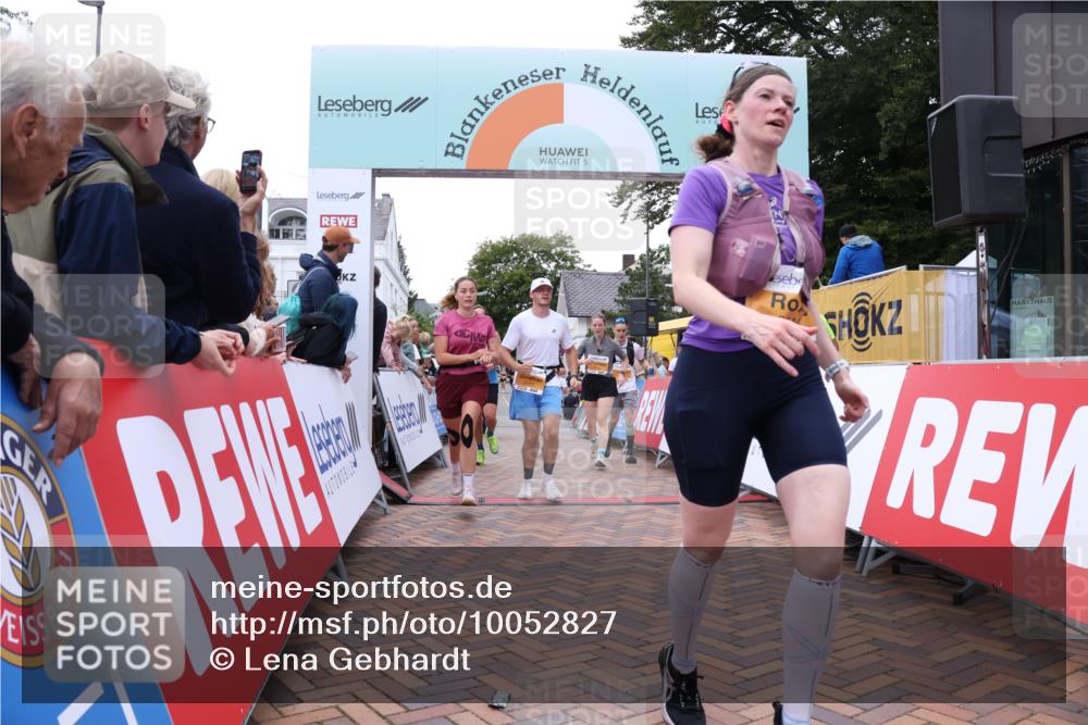 30.08.2026 - Blankeneser Heldenlauf Lena Gebhardt http://msf.ph/oto/10052827 30.08.2026 12:03:04 Ziel 2033, 2167, 2337, 2408, 2409, 2414, 2733, 2735, 2878, 2945, 4334 meine-sportfotos.de