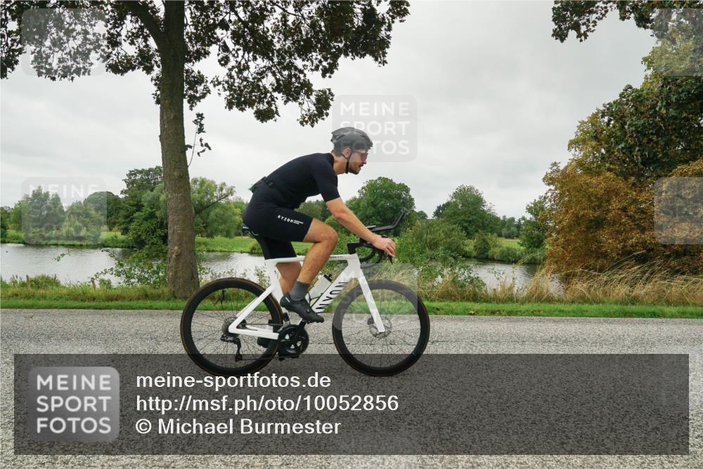 30.08.2026 - Elbe Triathlon Hamburg Michael Burmester http://msf.ph/oto/10052856 30.08.2026 10:18:15 Radfahren 475, 608, 640, 831, 864 meine-sportfotos.de