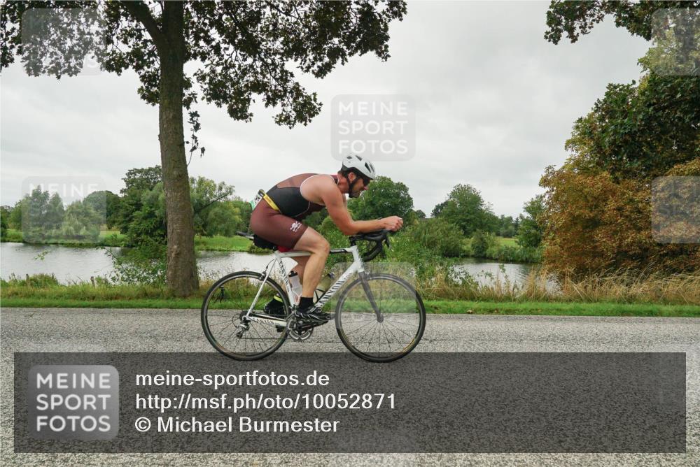 30.08.2026 - Elbe Triathlon Hamburg Michael Burmester http://msf.ph/oto/10052871 30.08.2026 10:18:28 Radfahren 556, 571, 618, 725, 774, 900, 953 meine-sportfotos.de