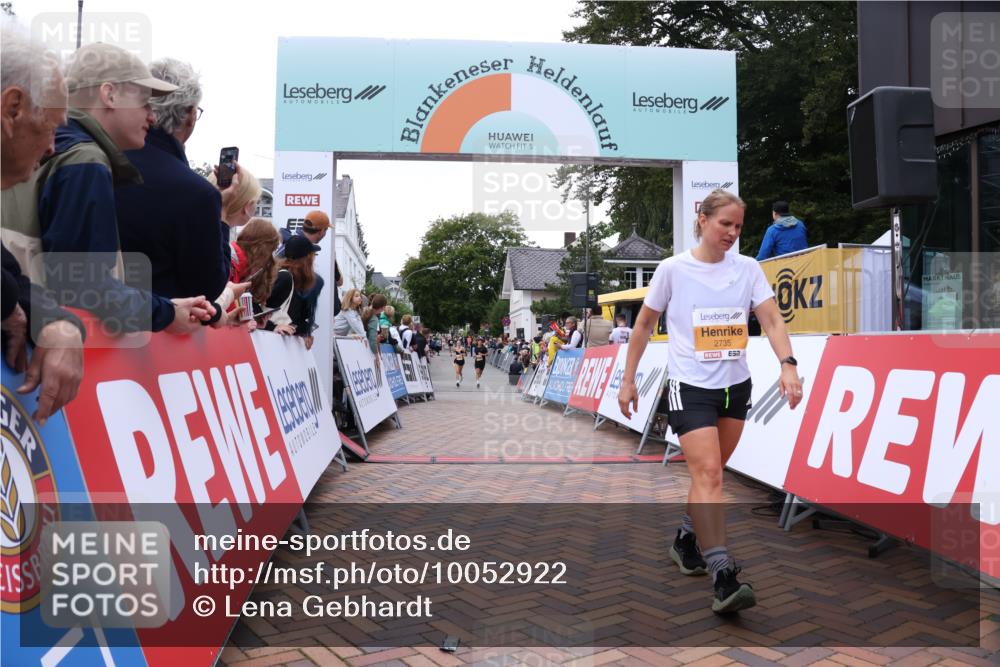 30.08.2026 - Blankeneser Heldenlauf Lena Gebhardt http://msf.ph/oto/10052922 30.08.2026 12:03:11 Ziel 2033, 2167, 2409, 2733, 2735, 2945, 4334 meine-sportfotos.de
