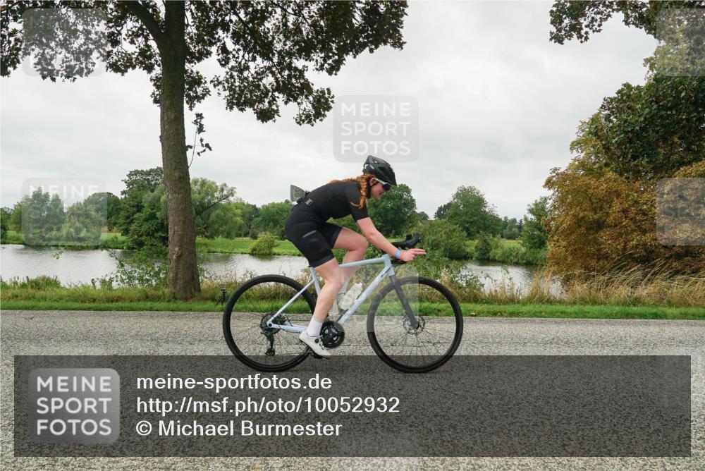 30.08.2026 - Elbe Triathlon Hamburg Michael Burmester http://msf.ph/oto/10052932 30.08.2026 10:20:08 Radfahren 521, 824 meine-sportfotos.de