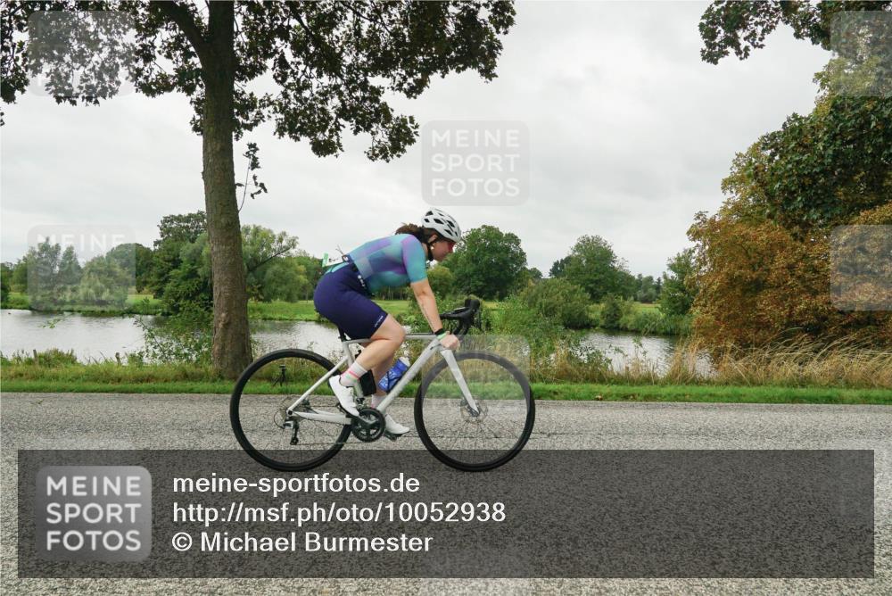 30.08.2026 - Elbe Triathlon Hamburg Michael Burmester http://msf.ph/oto/10052938 30.08.2026 10:20:23 Radfahren 857, 862, 873, 915, 978 meine-sportfotos.de