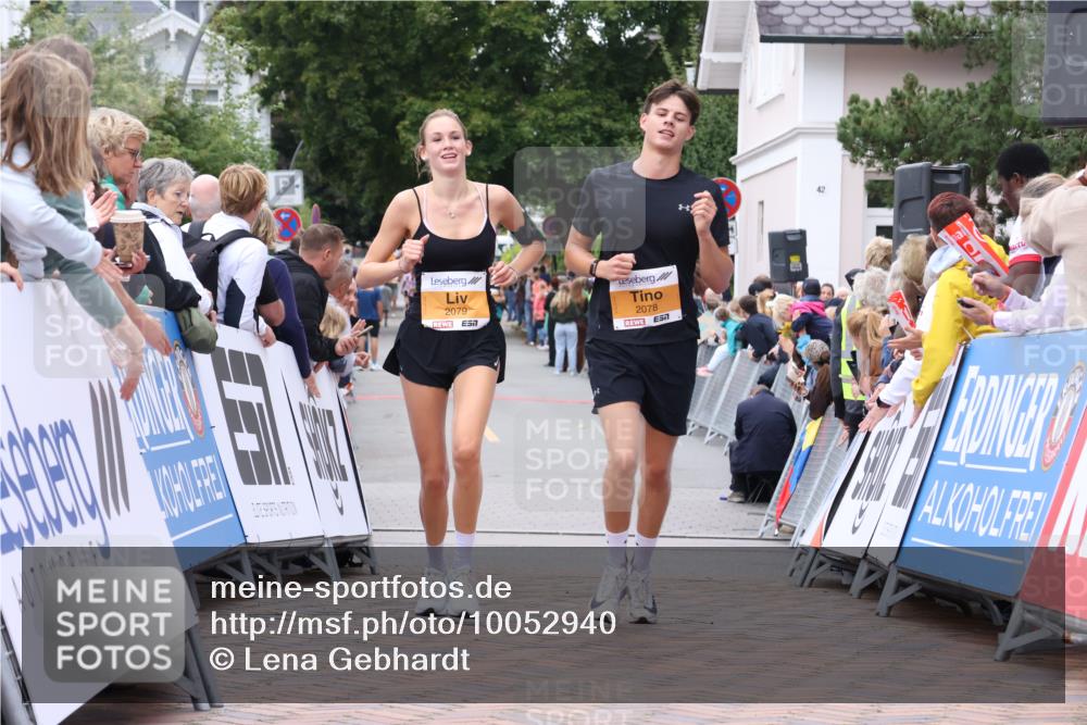 30.08.2026 - Blankeneser Heldenlauf Lena Gebhardt http://msf.ph/oto/10052940 30.08.2026 12:03:16 Ziel 2078, 2079, 2735 meine-sportfotos.de