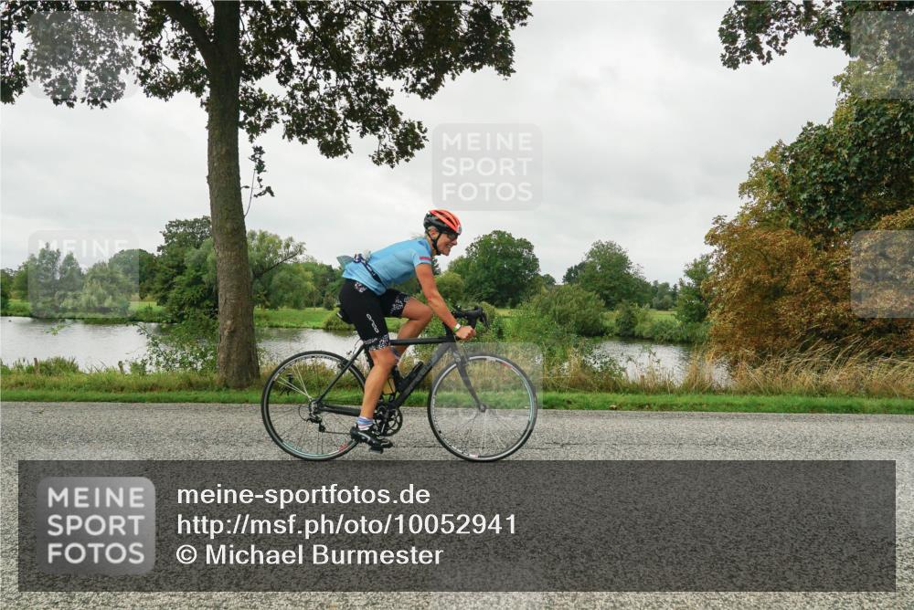 30.08.2026 - Elbe Triathlon Hamburg Michael Burmester http://msf.ph/oto/10052941 30.08.2026 10:20:24 Radfahren 857, 862, 873, 915, 978 meine-sportfotos.de